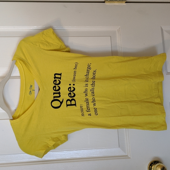 Blue Velvet Tops - Juniors S Yellow T-shirt